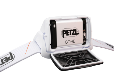 Petzl TIKKA CORE E067AB03 Stirnlampe 450 Lumen Weiß inkl. CORE-Akku