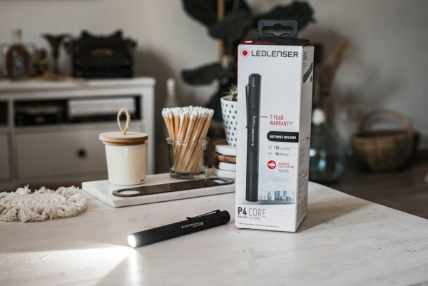 Led Lenser Taschenlampe Penlight P4 Core  inkl. 2xAAA Batterien - max. 120 Lumen