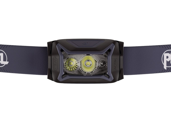 Petzl ACTIK Schwarz E063AB00 Stirnlampe 450 Lumen inkl. 3 AAA-Batterien